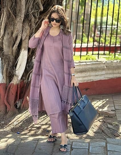Women's designer women's rayon blend solid straight kurta with pant & dupatta - Image 4