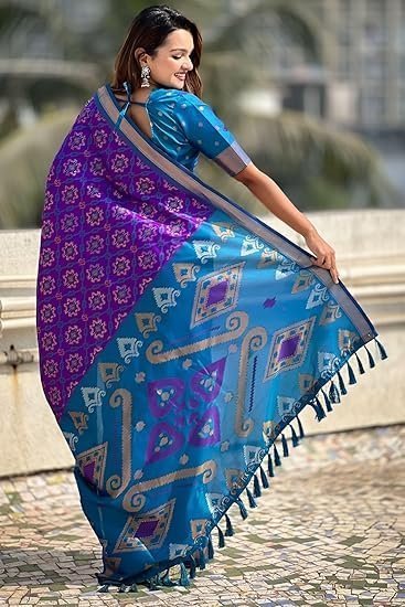 women's kanjivaram patola soft silk sarees with unstitched blouse piece - Image 4